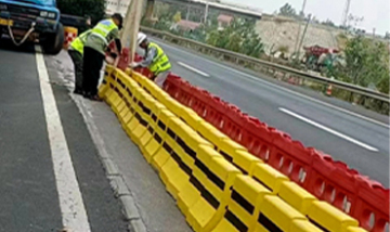 新密水泥隔离墩在交通安全中的重要作用