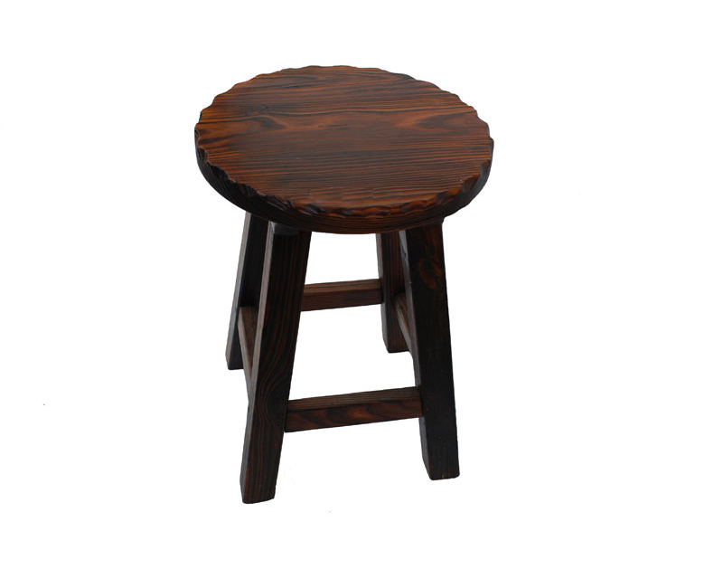 圆木桌椅