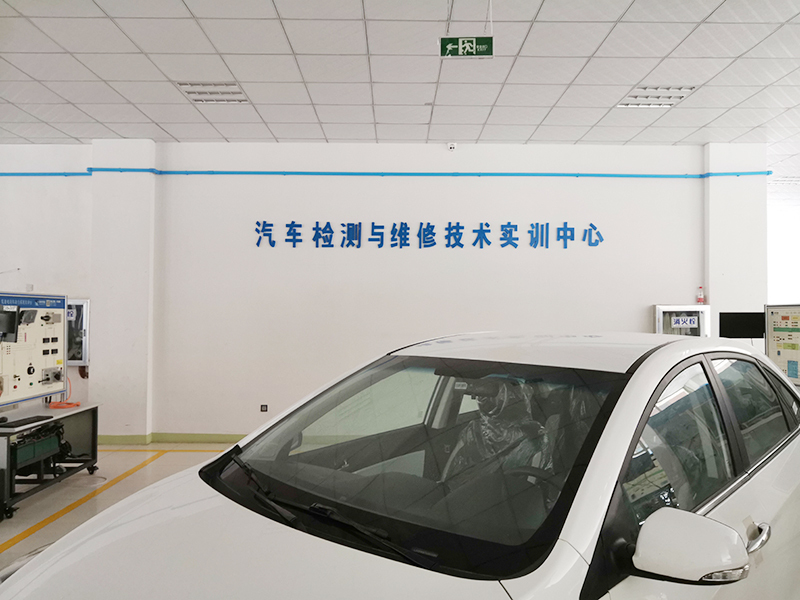 选择甘肃国防技工学校新能源汽车检测与维修专业的好处?