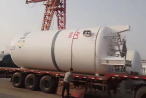 如何运输大型二氧化碳储罐？