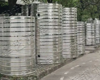 乌鲁木齐不锈钢圆柱保温水箱