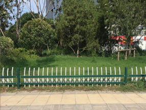 徐州锌钢草坪护栏