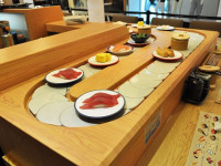 仿木纹回转寿司设备